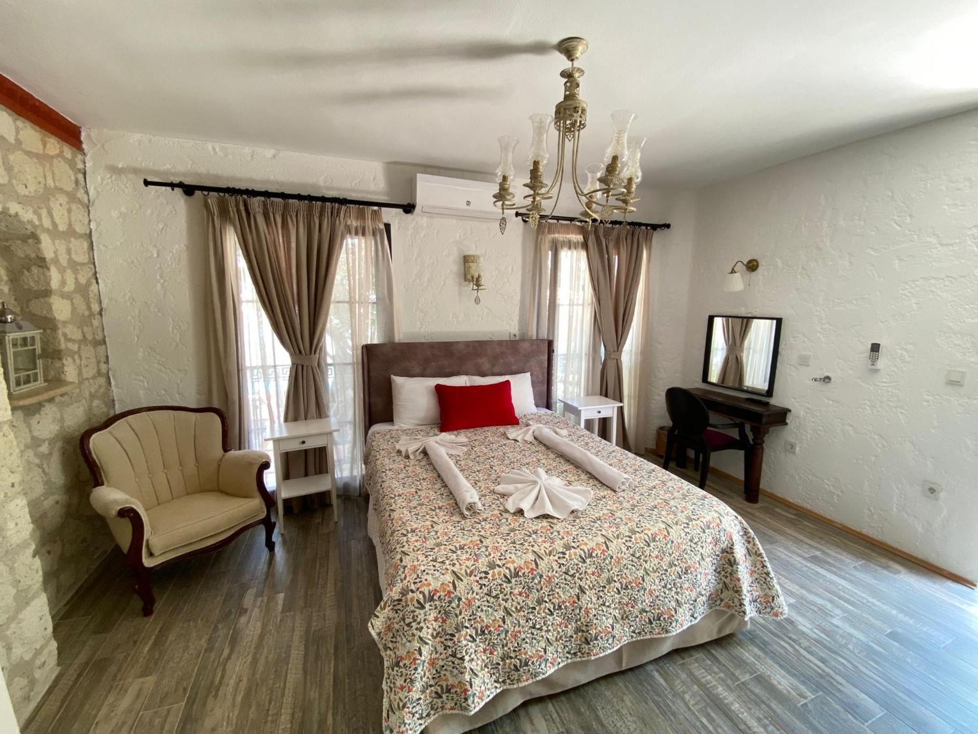 Alacati Albatross Hotel Экстерьер фото